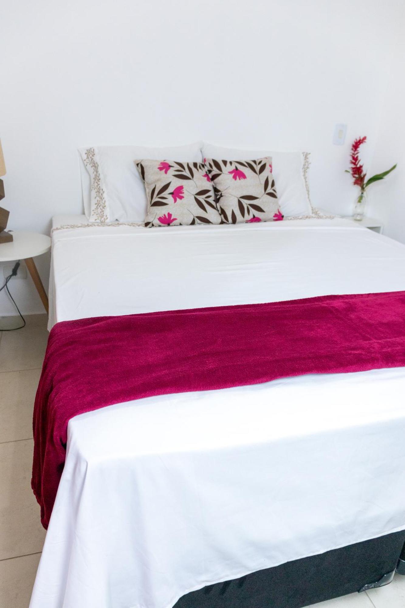 Suites Margarida Ubatuba Exteriör bild